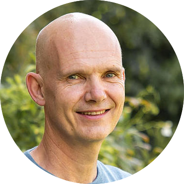 Professor Iain McCulloch